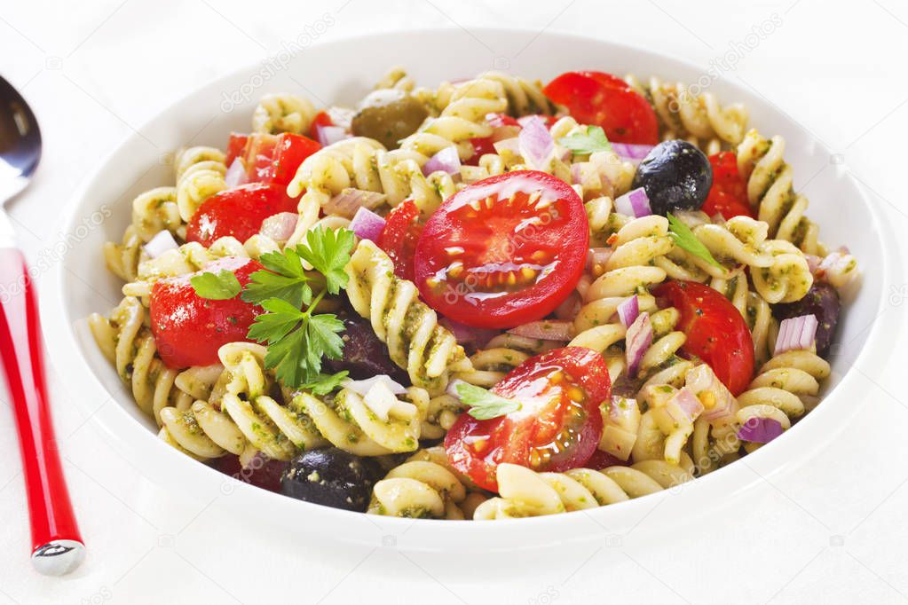 Pasta Salad with Tomatoes and Olives
