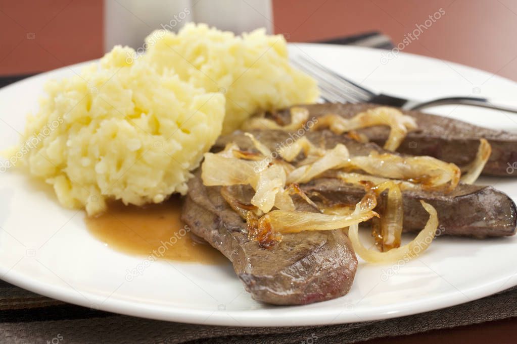 Liver and Onion with Mash Mashed Potato