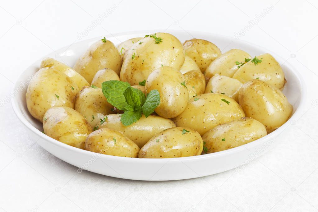 New Potatoes with Butter Parsley and Mint