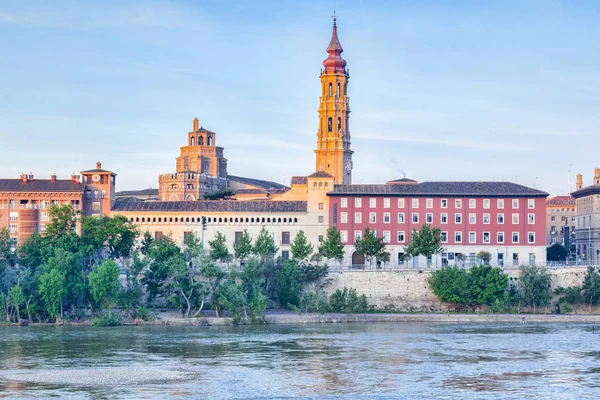 Zaragoza katedralen Spanien — Stockfoto