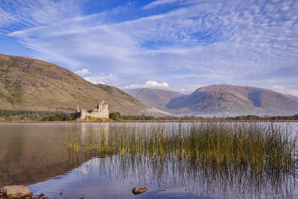 Kilchurn Castle and Loch Awe — Stock Photo, Image