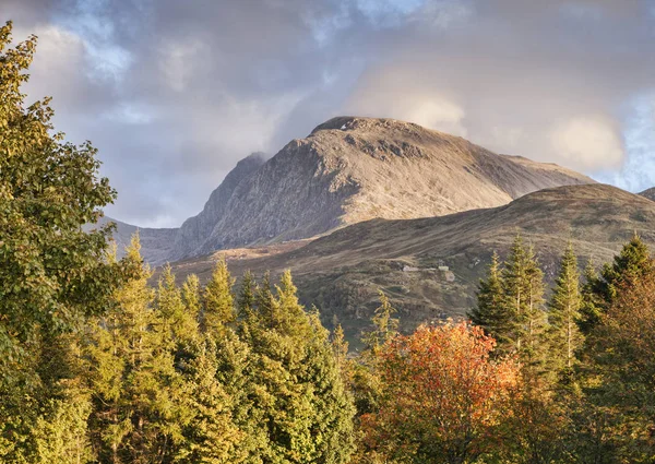 Ben Nevis İskoçya İngiltere'de sonbahar