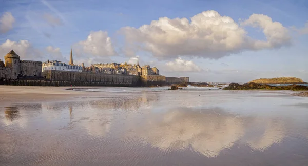 Saint-Malo in Early Morning — Stock Photo, Image