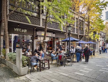 Bund'un, Shanghai Cafe