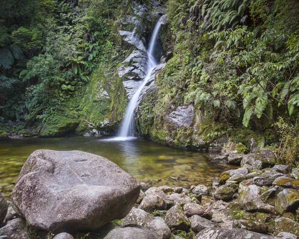 Dorothy Falls, Nový Zéland — Stock fotografie