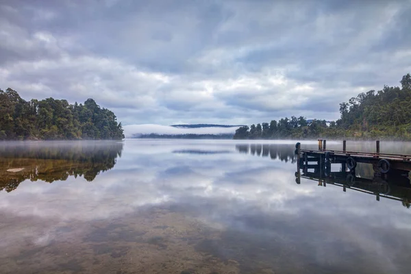 Sjön Mapourika västkusten nya Zeeland — Stockfoto