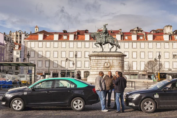 Taxi Drivers in Praca de Figueira Lisbona Portogallo — Foto Stock