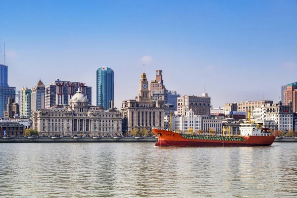 The Bund and the Huangpu River, Shanghai, China — Stock Photo, Image