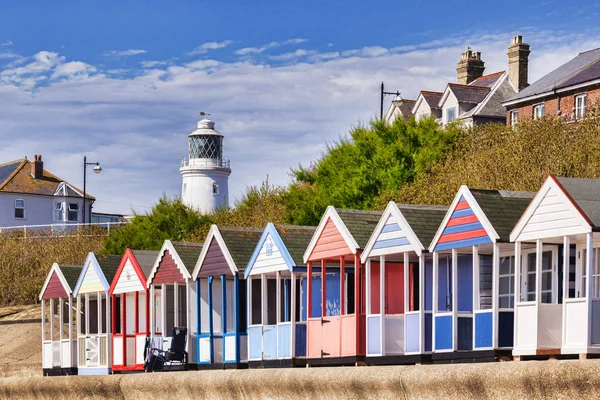 Southwold Suffolk Reino Unido, Cabanas de praia e farol — Fotografia de Stock