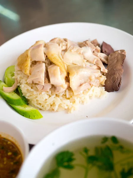 Hainan Nasi Ayam Piring Dengan Sup — Stok Foto