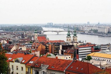 Şehir manzaralı bir üst noktasından