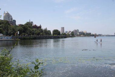 Dnipro, Ukrayna. 28 Haziran 2018. Dnipro Nehri'nin ve Dnipro şehir 