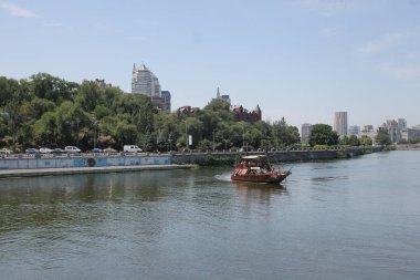 Dnipro, Ukrayna. 28 Haziran 2018. Dnipro Nehri'nin ve Dnipro şehir 