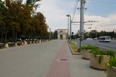Kişinev, Moldova, 18 Ağustos 2018. Zafer Arch Chisinau şehir meydanında