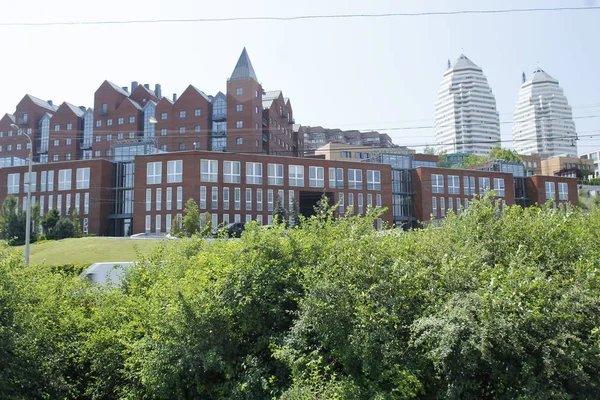 Vista Los Edificios Rascacielos Ciudad Dnipro Ucrania Día Verano —  Fotos de Stock