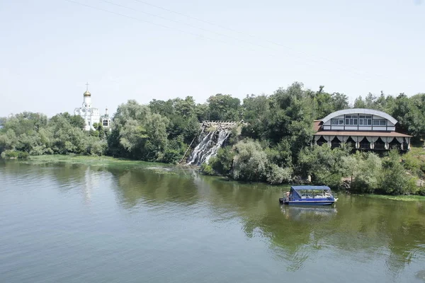 Dnipro Oekraïne Juni 2018 Waterval Kerk Het Eiland Monasturskiy — Stockfoto