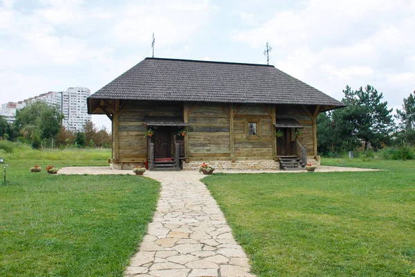 Traditionellt Gammalt Hus Från Bucovina — Stockfoto