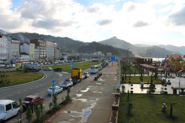 Hopa, Türkiye - 5 Aralık 2016. İskenderun ilçesinde Hopa ana cadde