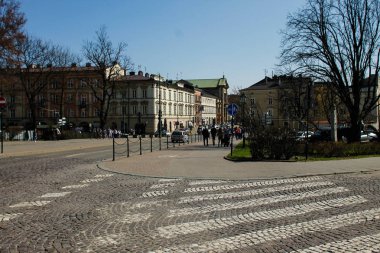 Krakow, Polonya. 8 Nisan 2018. Krakow şehrinde eski sokak 