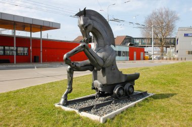 Ostrava, Çek Rebublic. 9 Nisan 2018. Şehir sembolü-bir at heykeli