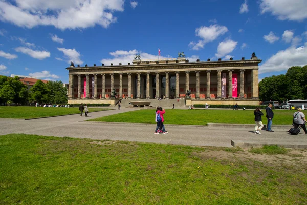Berlin Germany May 2019 People Front Altesmuseum Museum Antiquities Museum — Stock Photo, Image