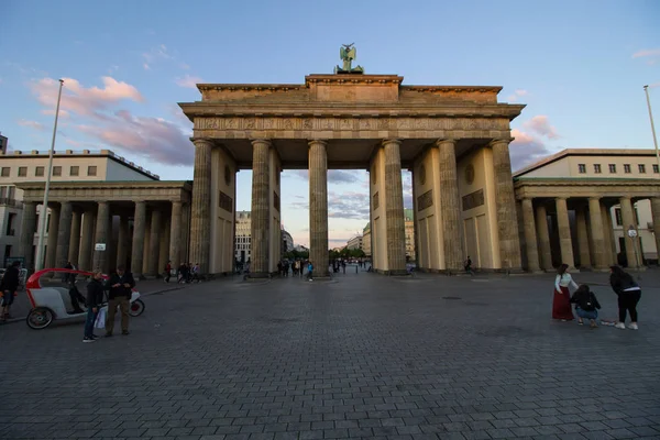 Berlín Alemania Mayo 2019 Berlin Brandenburg Gate Brandenburger Tor Atardecer —  Fotos de Stock