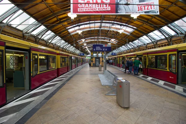 ドイツ ベルリン 2019年5月30日 ハッケシャー マルクト ベルリンUバーン 地下鉄駅 — ストック写真