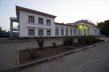 Nikopol, Ukrayna - 16 Ağustos 2019: Nikopol Merkez Demiryolu İstasyonu