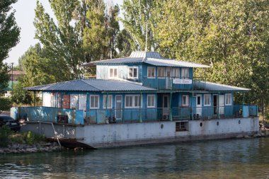 Kamyanka - Dniprovska, Ukrayna - 16 Ağustos 2019; Nehir limanı Kamyanka - Dniprovska