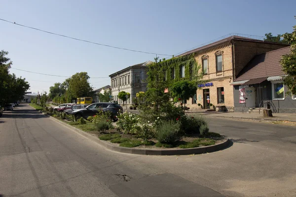 Nikopol, Ukrayna - 16 Ağustos 2019: Nikopol'de merkez sokak - Bohdana Khmelnytckogo sokak 