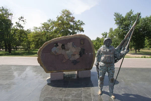 Nikopol Ukraina Sierpnia 2019 Pomnik Ukraińskich Bohaterów Wojnie Rosyjsko Ukraińskiej — Zdjęcie stockowe