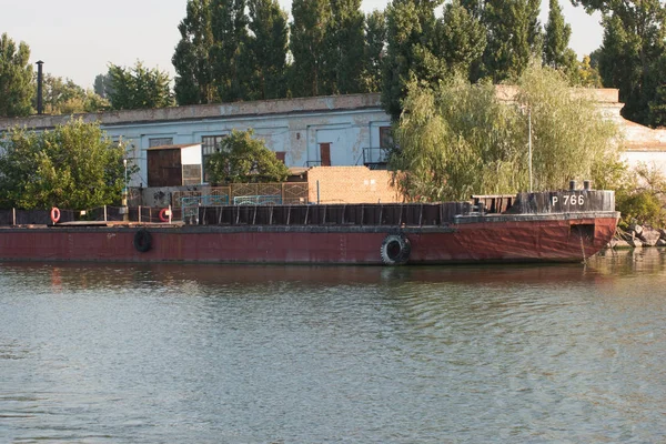 Nikopol, Ukrayna - 16 Ağustos 2019: Nikopol nehir limanı