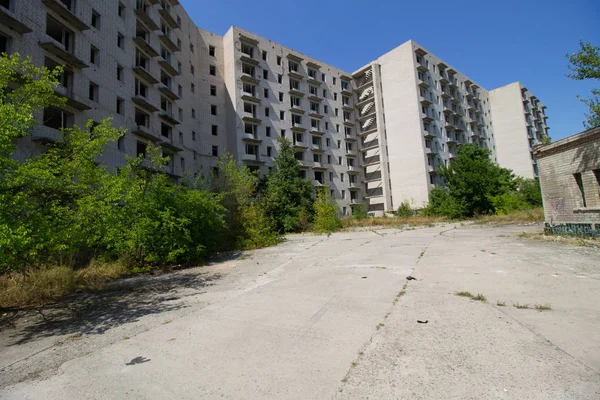 Pripyat gibi görünüyor Ukrayna'da terk edilmiş kasaba Orbita