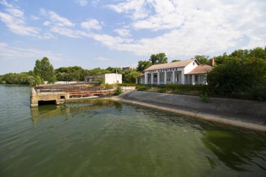 Racevo, Cherkasy region, Ukrayna - 20 Temmuz 2019: Cherkasy bölgesindeki Racevo köyü yakınlarındaki Harbor Adamivka 
