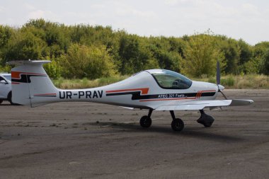 Rotmystrivka, Ukrayna - 27 Temmuz 2019: ATEC 321 Faeta pistte