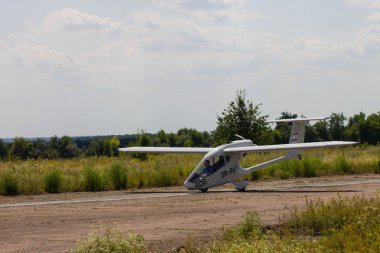 Rotmystrivka, Ukrayna - 27 Temmuz 2019: Ultralight Airoprakt A-40