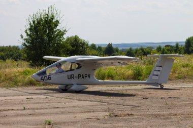 Rotmystrivka, Ukrayna - 27 Temmuz 2019: Ultralight Airoprakt A-40