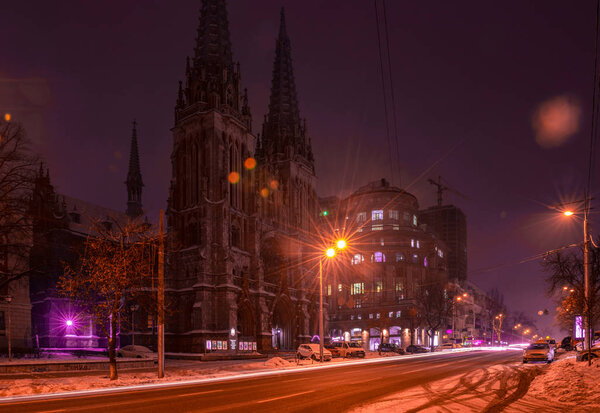 Ночные огни в Киевском соборе
