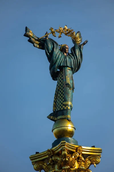 Μνημείο της ανεξαρτησίας Κίεβο Ουκρανία Ευρώπη τουρισμός πόλη τοπίο — Φωτογραφία Αρχείου