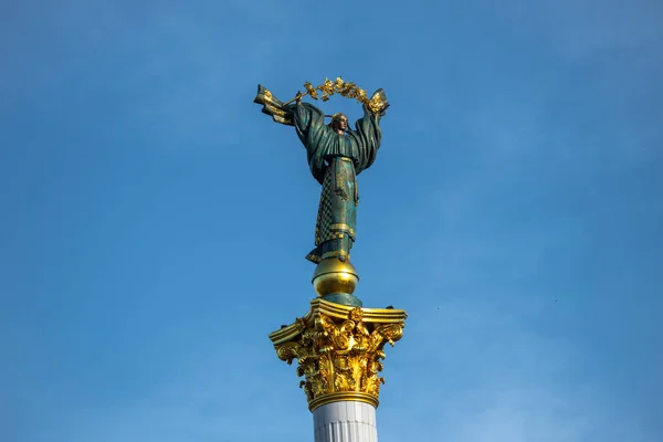 独立記念碑キエフウクライナヨーロッパ観光都市景観 — ストック写真