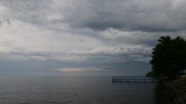 Kiev deniz erken sabah yaz panorama nehir doğa bulutlar gündoğumu 4k video