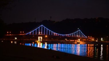 Dnipro nehir yansıması Ukrayna seyahat Kiev pedastrian köprü aydınlatma