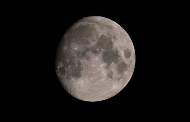 Neredeyse dolunay doğa yakın gece gökyüzü karanlık