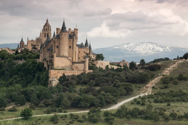 Segovia Alcazar kalede Pealara Dağı. Castilla y Leon, İspanya