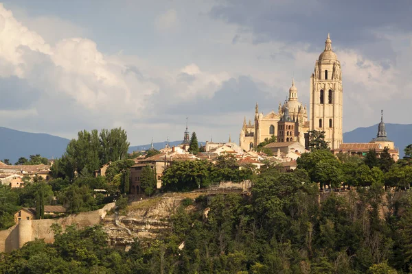 Segovia Zabytkowe Miasto Kościoły Katedry Alcazar — Zdjęcie stockowe