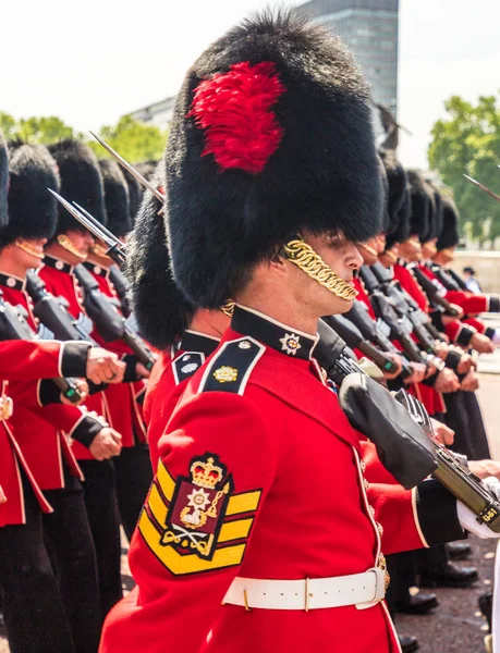 El cumpleaños de Queens Trooping el Color — Foto de Stock