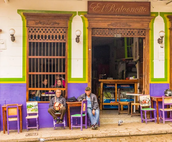El pintoresco y colorido pueblo de Jardín en Colombia —  Fotos de Stock