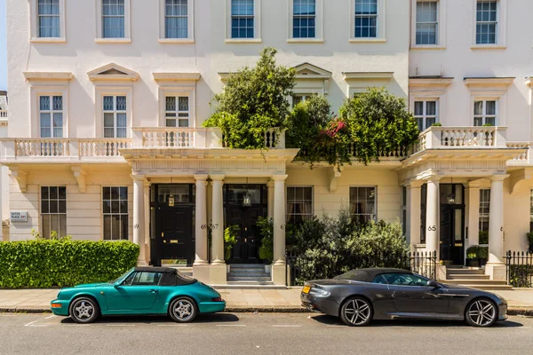 Casas afluentes e caros em Londres — Fotografia de Stock