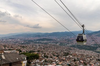 Medellin Kolombiya üzerinden yüksek up görünümünden.