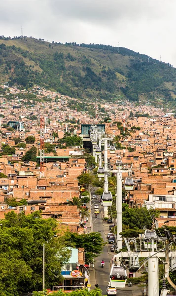 Medellin Kolombiya üzerinden yüksek up görünümünden.